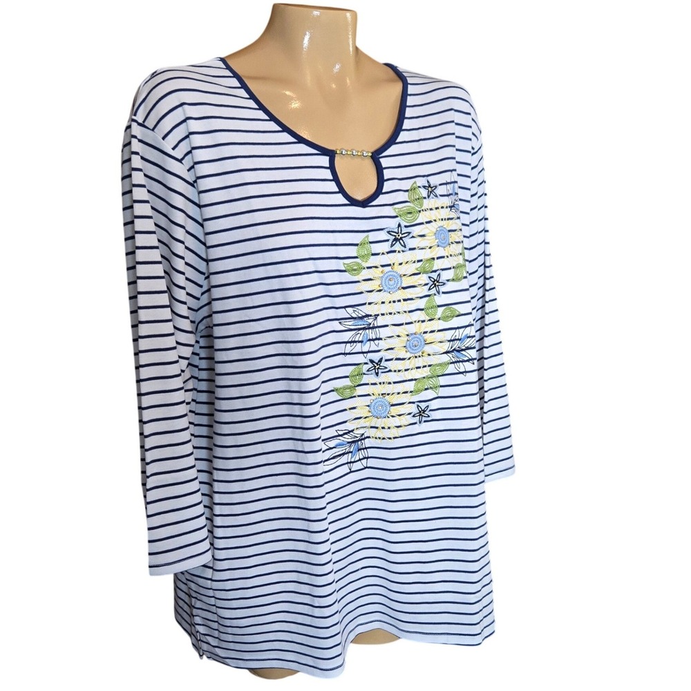 Gold‎ Coast Womens Top White Blue XXL  Striped Floral Embroidered Keyhole